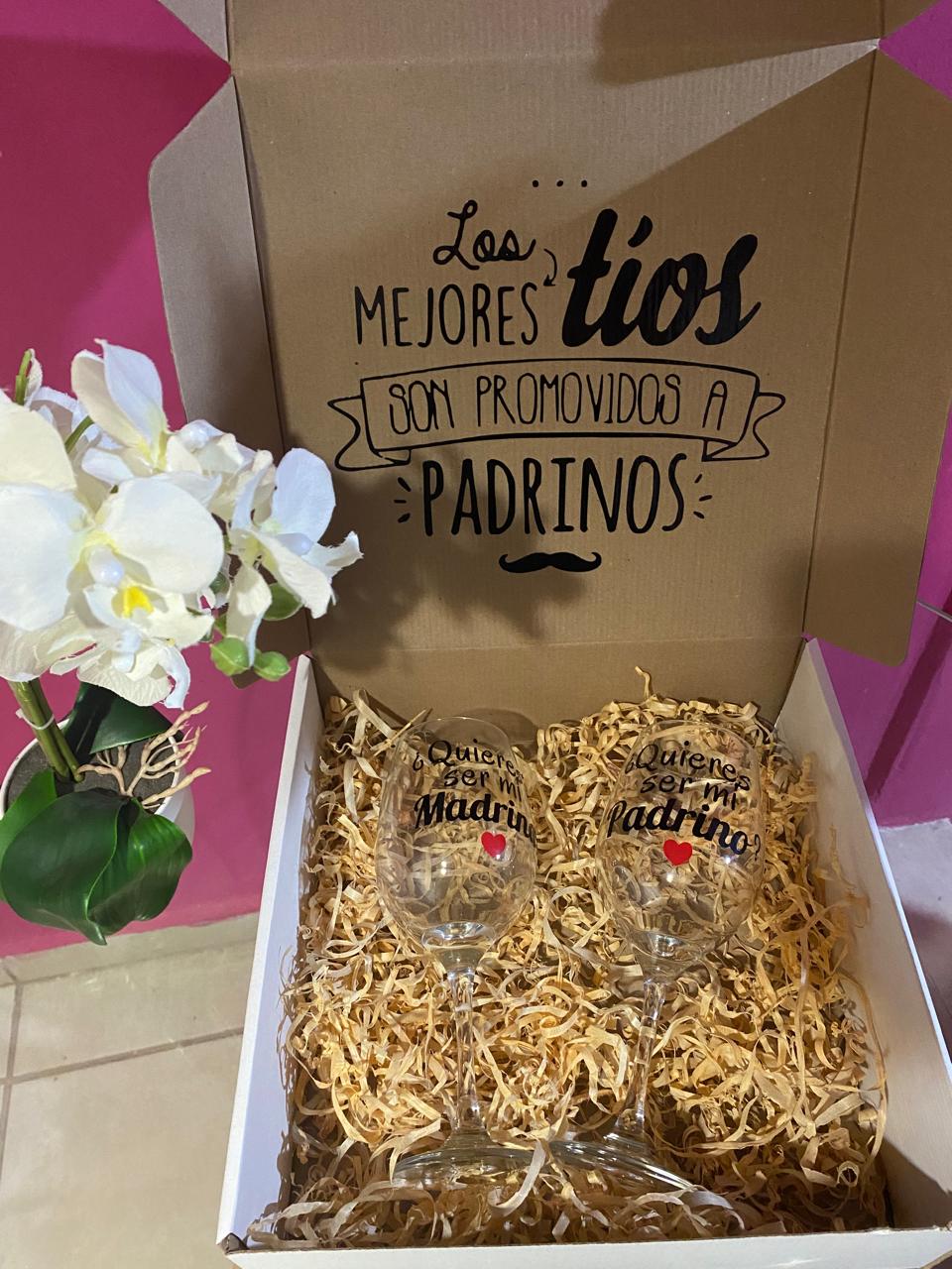Caja con Copas